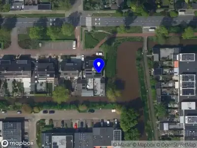 112 melding Brandweer met grote spoed naar de Reigerstraat in Vinkeveen vanwege voertuigbrand