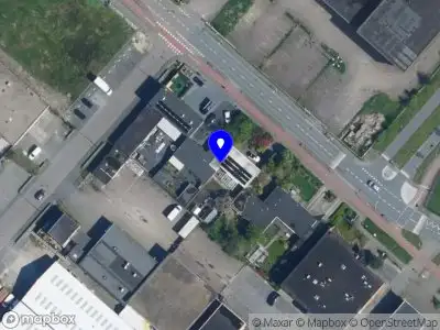 Brandweer met grote spoed naar de Lucas Bolsstraat in Nieuw-Vennep