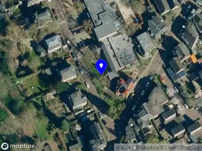Brandweer met gepaste spoed naar de Viëtorstraat in Dieren