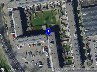 Ambulance met grote spoed naar de Westakker in Spijkenisse