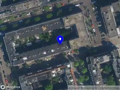 Ambulance met gepaste spoed naar de Cabralstraat in Amsterdam