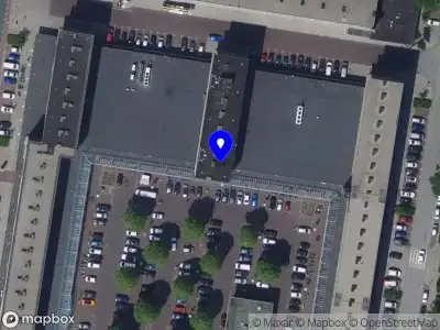 Ambulance met gepaste spoed naar de Van Oldenbarneveltplein in Dordrecht