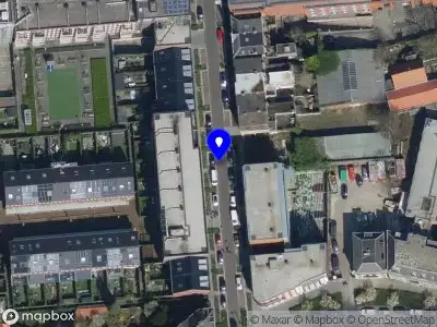 Brandweer met grote spoed naar de Menno van Coehoornstraat in Breda vanwege reanimatie