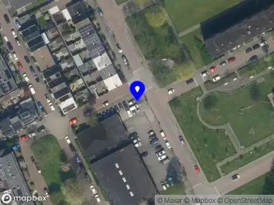 Ambulance met grote spoed naar de Vermeerlaan in Maassluis