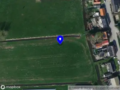 Ambulance met gepaste spoed naar de Keizersdijk in Strijen