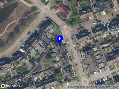 Ambulance met grote spoed naar de Fuutlaan in Groot-Ammers