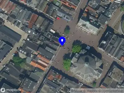 Ambulance naar de Kaasmarkt in Purmerend vanwege overval