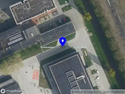 Ambulance met gepaste spoed naar de Keverling Buismanweg in Delft