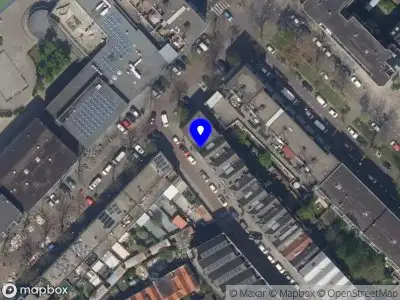 Ambulance met gepaste spoed naar de Wolphaertstraat in Rotterdam