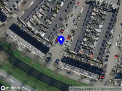 Ambulance met gepaste spoed naar de Anna Storm-van der Chijsstraat in Spijkenisse