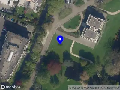 Ambulance met gepaste spoed naar de Laan van Ypenhof in Rotterdam