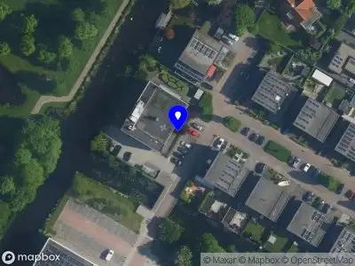 Ambulance met grote spoed naar de De Kwekerij in Hillegom