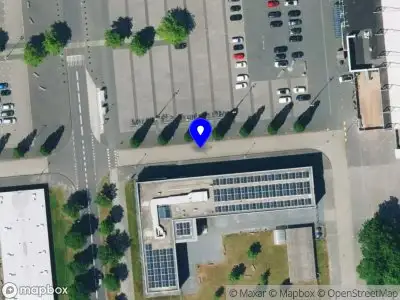 Politie met grote spoed naar de Stadionplein in Emmen vanwege ongeval met letsel