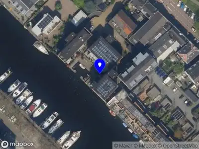 Ambulance met gepaste spoed naar de Kruithuis in Schiedam