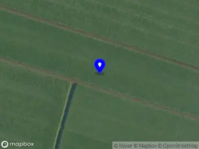 112 melding Politie naar de Achterdijk in Arkel vanwege voertuigen te water