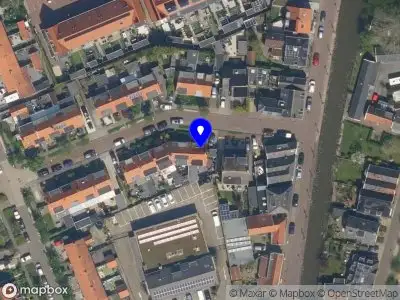 Ambulance met grote spoed naar de Wethouder Dijkshoornlaan in Maasland