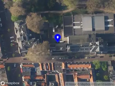 Ambulance met gepaste spoed naar de Sint Jacobsgracht in Leiden