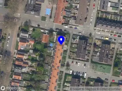 Ambulance met gepaste spoed naar de Merlijnpad in Rotterdam