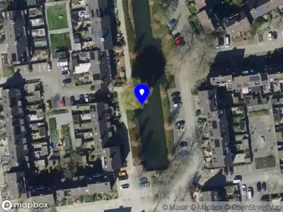 Brandweer met grote spoed naar de Rietgors in Barendrecht vanwege gebouwbrand