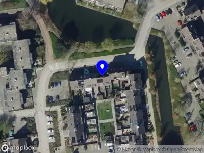 Ambulance met grote spoed naar de Rietgors in Barendrecht