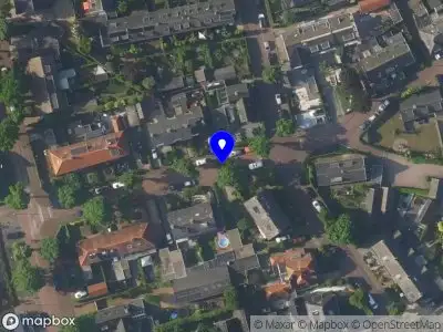 Brandweer met gepaste spoed naar de Piet Heinstraat in Huizen vanwege afhijsen patient
