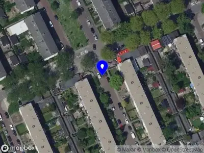 Ambulance met grote spoed naar de Willem de Rijkestraat in Dordrecht