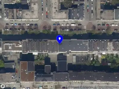 Ambulance met grote spoed naar de Schietbaanlaan in Rotterdam