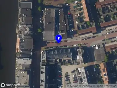 Ambulance met grote spoed naar de W.M.C. Regtstraat in Alphen aan den Rijn