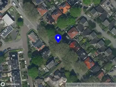 Brandweer met grote spoed naar de Meester van Lingenlaan in Beverwijk vanwege voertuigbrand