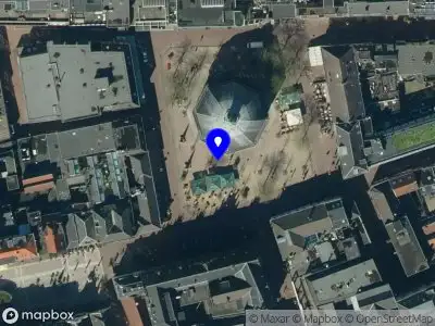 Brandweer en politie met grote spoed naar de Jansstraat in Arnhem vanwege gebouwbrand