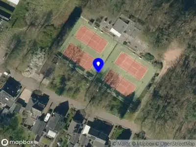 Brandweer met grote spoed naar de Koningin Beatrixstraat in Gaanderen vanwege gebouwbrand