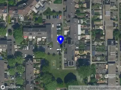 Ambulance met grote spoed naar de Woldeveld in Koog aan de Zaan