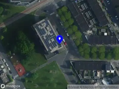 Ambulance met grote spoed naar de 3e Kekerstraat in Amsterdam