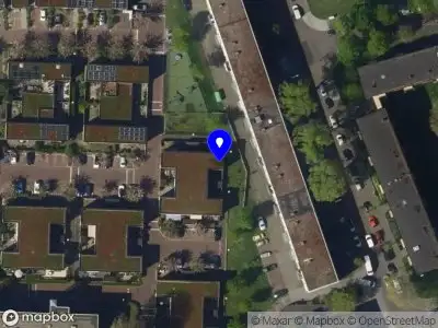 Ambulance met grote spoed naar de Albertus Gronemanpad in 's-Gravenhage