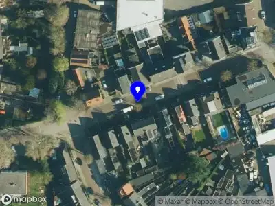 Politie naar de Adriaansweg in Hengelo vanwege aanrijding met letsel