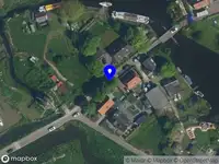 Ambulance en brandweer met grote spoed naar de Penningsveer in Haarlem vanwege personen te water