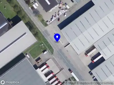 Brandweer met grote spoed naar de Snoekweg in Raamsdonksveer vanwege gebouwbrand