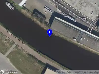 Politie met gepaste spoed naar de Markkade in Breda vanwege letsel