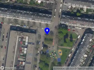 Ambulance met grote spoed naar de Italiaansestraat in Rotterdam