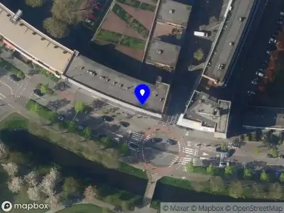 Ambulance met gepaste spoed naar de Noorderkeerkring in Alphen aan den Rijn