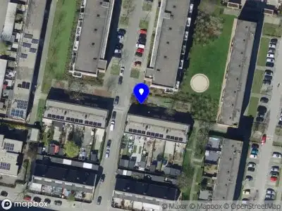 Ambulance met grote spoed naar de Dinteloordstraat in Rotterdam