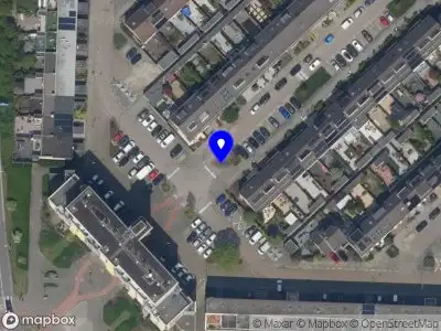 Ambulance met grote spoed naar de Brahmsstraat in Capelle aan den IJssel