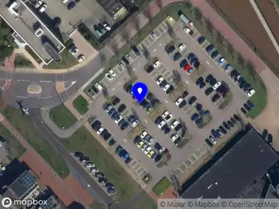 Brandweer met grote spoed naar de Geert Teisplein in Stadskanaal vanwege afgaan automatisch brandalarm