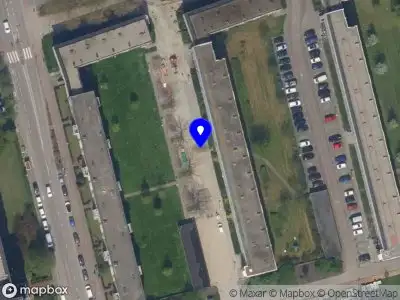 Ambulance met grote spoed naar de Van Hoornbeekstraat in Vlaardingen