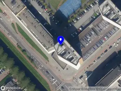 Ambulance met gepaste spoed naar de Buizerdhof in Capelle aan den IJssel