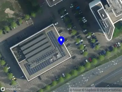 Ambulance met gepaste spoed naar de Holterbergweg in Amsterdam
