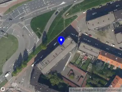 Ambulance met grote spoed naar de Maastunnelplein in Rotterdam