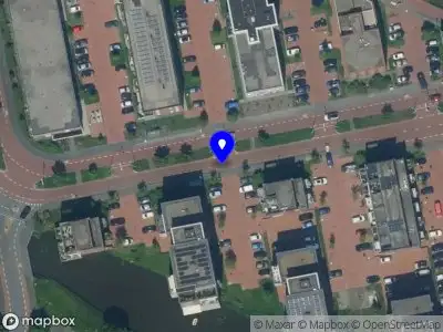 Ambulance met grote spoed naar de Darwinstraat in Purmerend