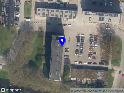 Ambulance met gepaste spoed naar de Johan Braakensiekstraat in Schiedam