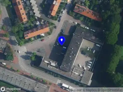 Ambulance met gepaste spoed naar de Binnenhof in Amstelveen